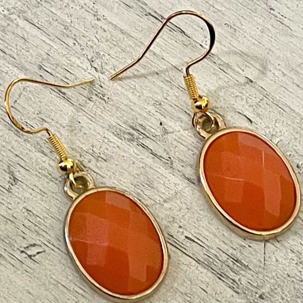 Gold tone orange drop earrings